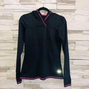 MIRIKA TEK/ DRY WIK PERFORMANCE WEAR